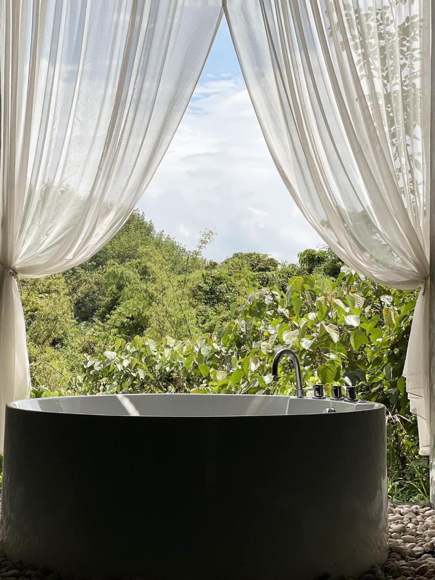 Hotel Tanoshi Glamping In Khao Sok Khao Sok National Park Exteriér fotografie